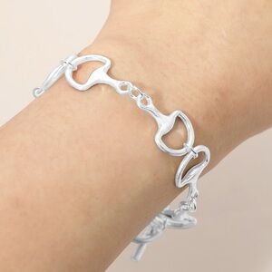 Metal Horsebit Link Toggle Bracelet